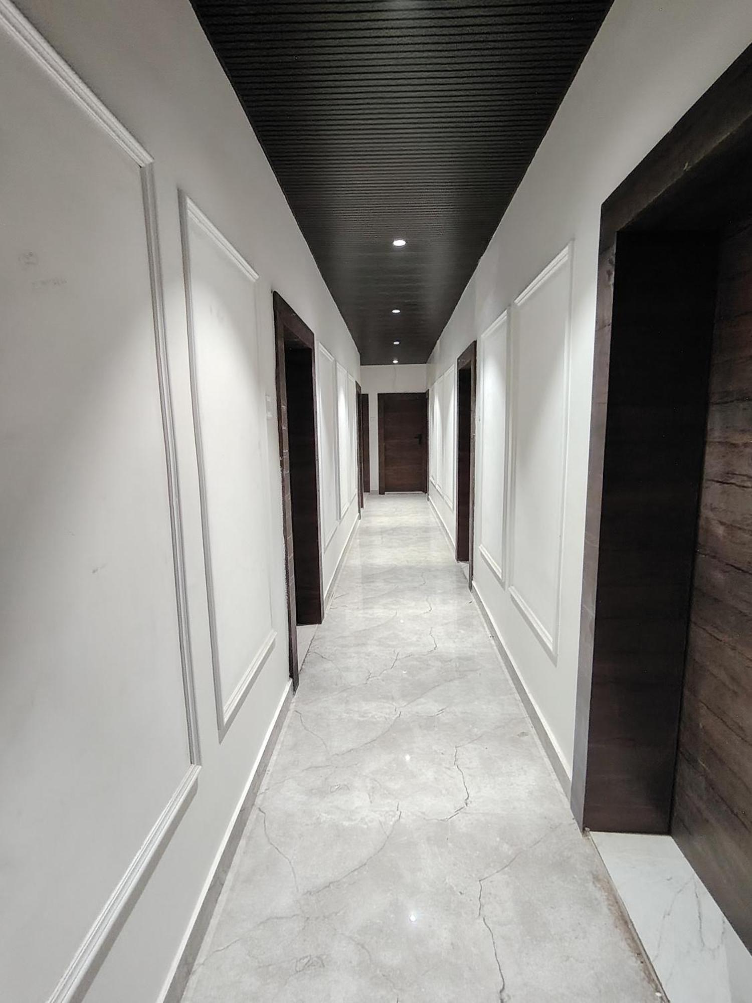 Hotel Mrk Варанаси Екстериор снимка